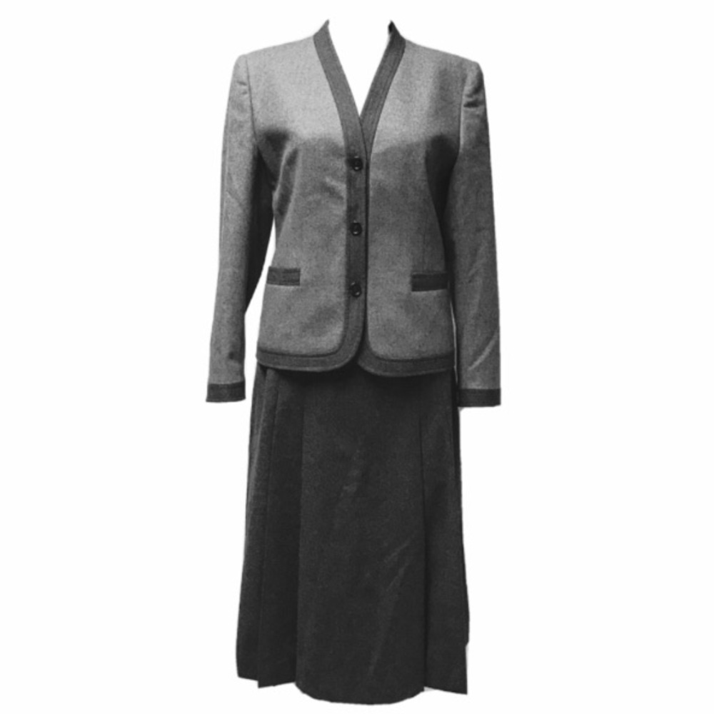 NWOT GIVENCHY Wool Two-Piece Skirt Suit - Picture 2 of 9